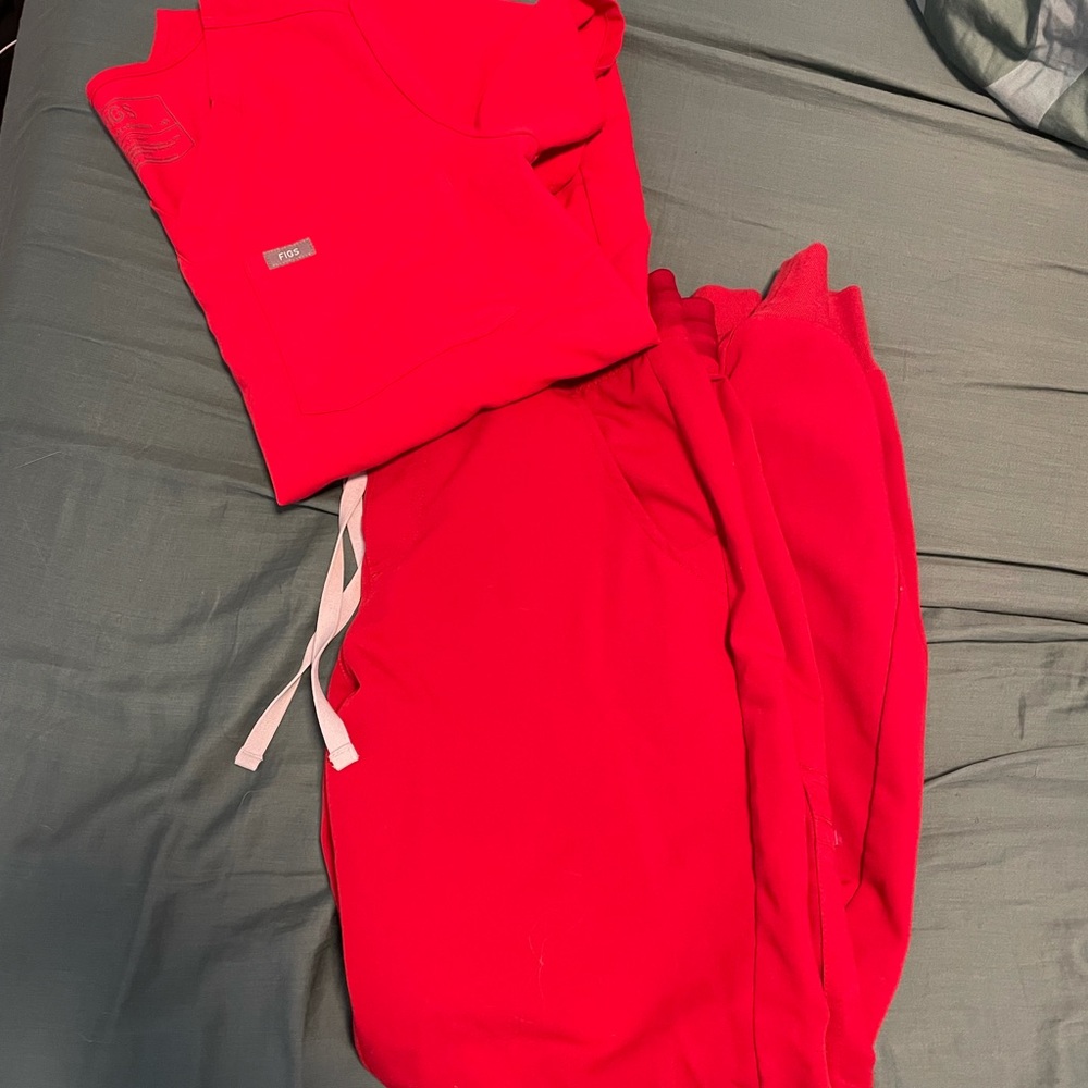 Figs red scrubs